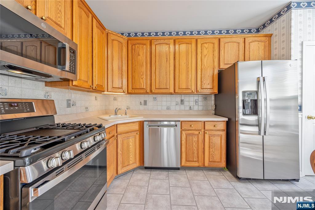 1179 Chedworth Circle Property Photo 10