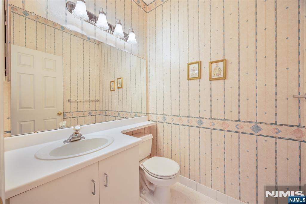 1179 Chedworth Circle Property Photo 11