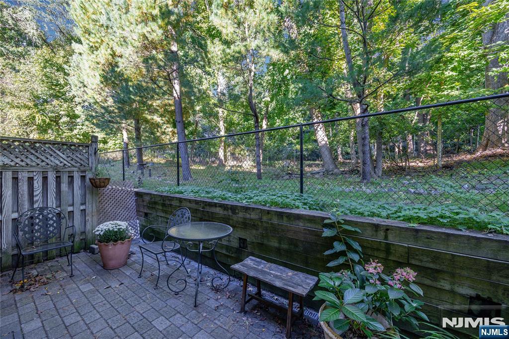 1179 Chedworth Circle Property Photo 23