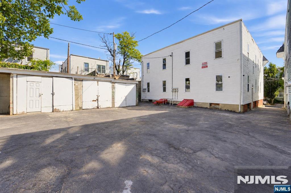 29-31 Goodwin Avenue Property Photo 2