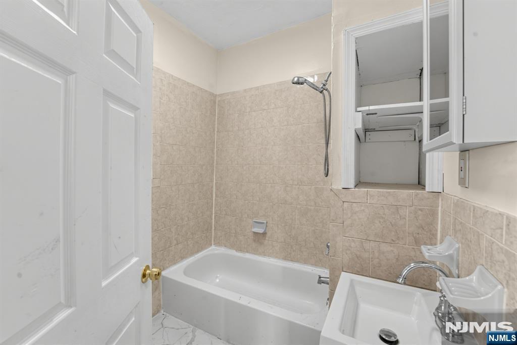 29-31 Goodwin Avenue Property Photo 41