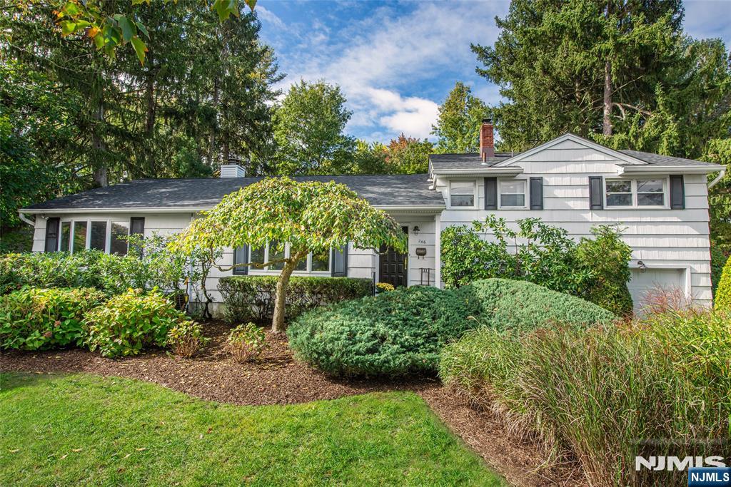 246 Fairmount Avenue Property Photo 1
