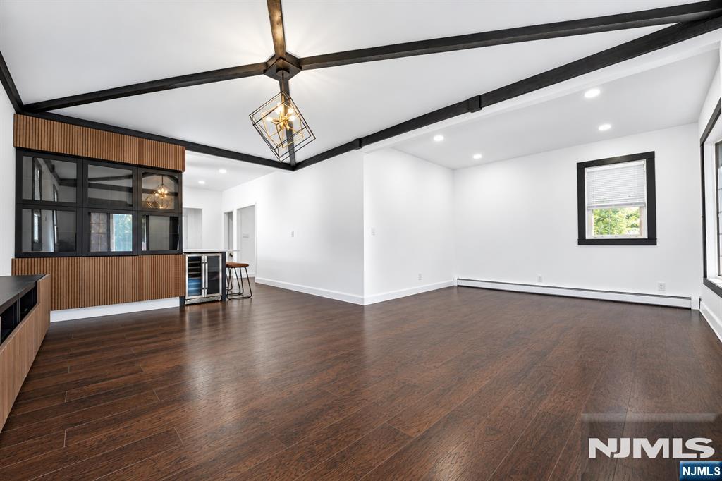 509 Hobson Avenue Property Photo 3