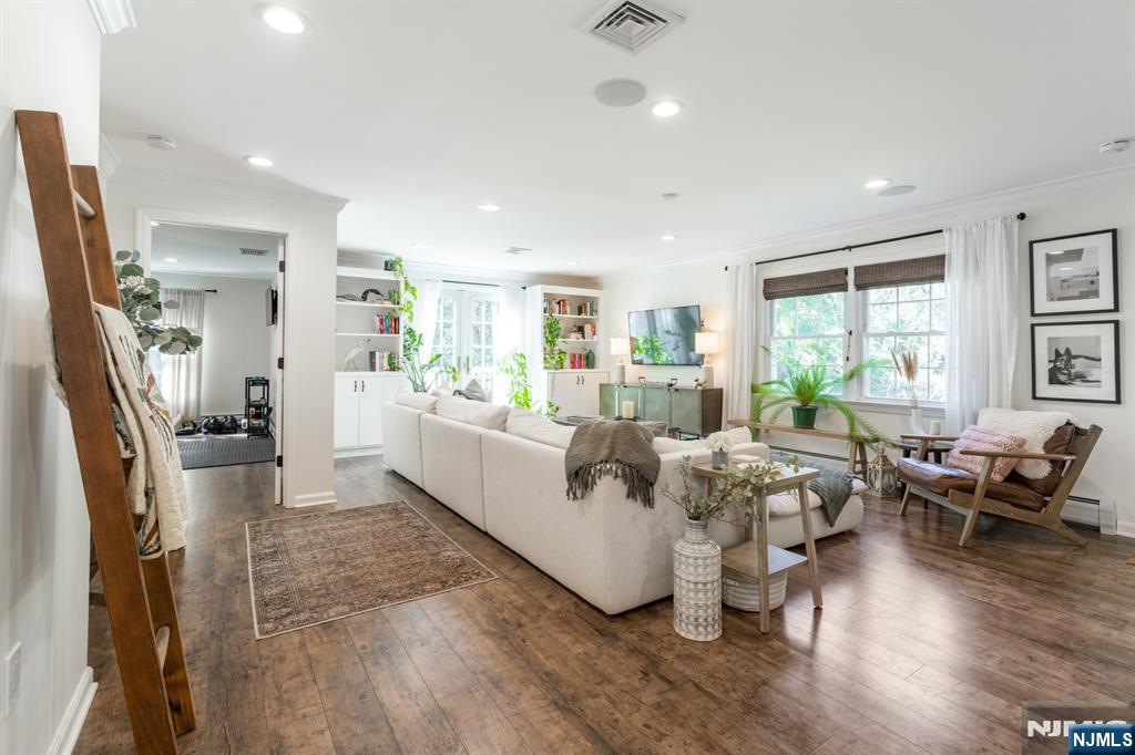 38 Esplanade Drive Property Photo 10