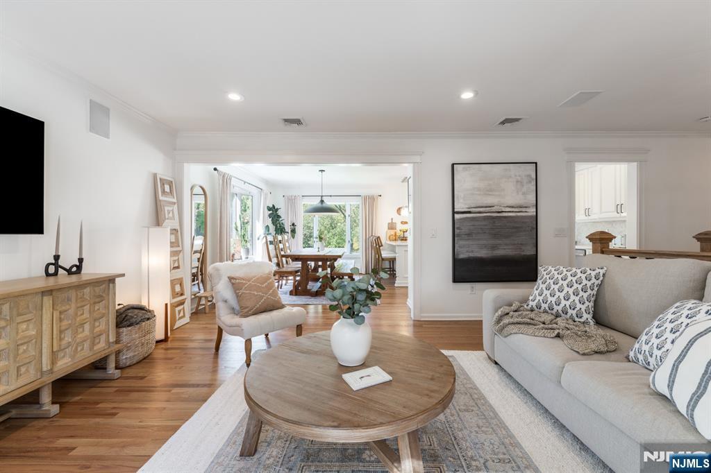 38 Esplanade Drive Property Photo 20