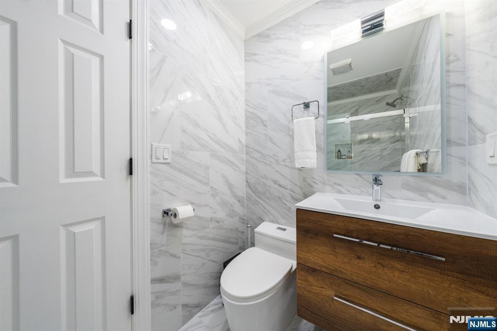 38 Esplanade Drive Property Photo 33