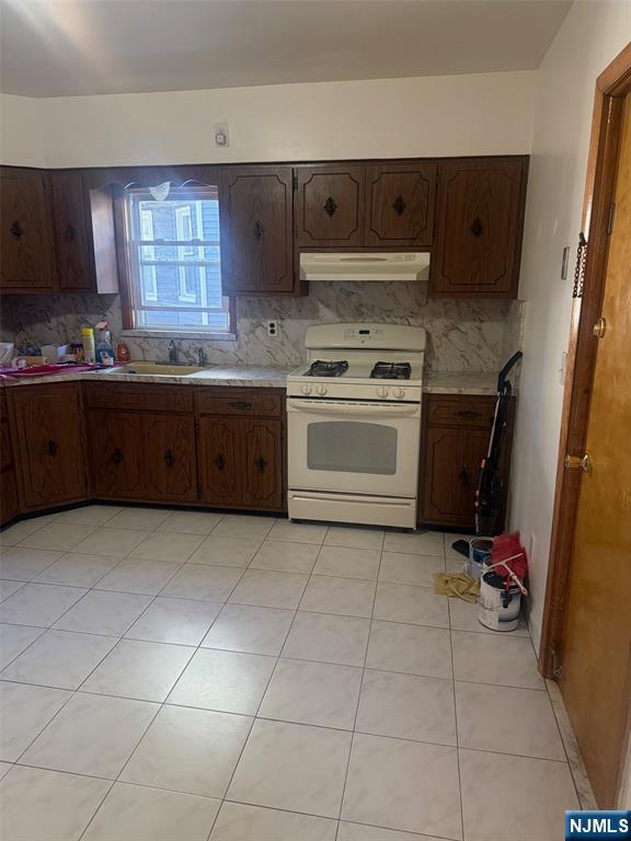 184 Uhland Street 2 Property Photo 2
