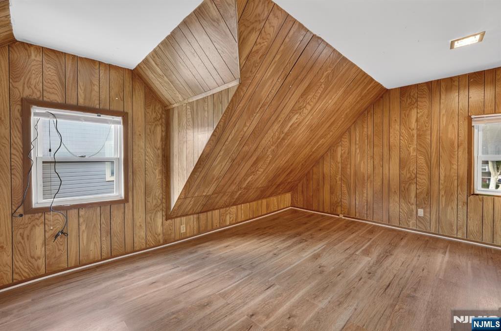 389 N Maple Avenue Property Photo 19