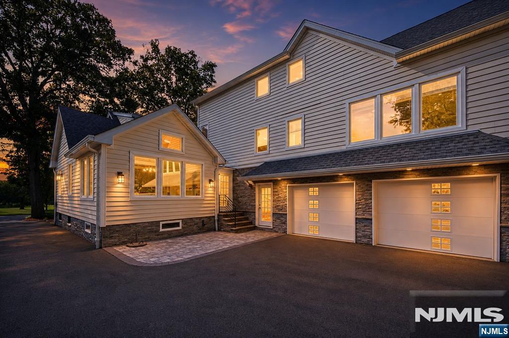 40 Dean Drive Property Photo 1