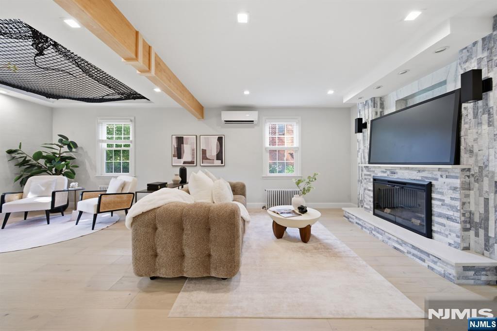 40 Dean Drive Property Photo 10