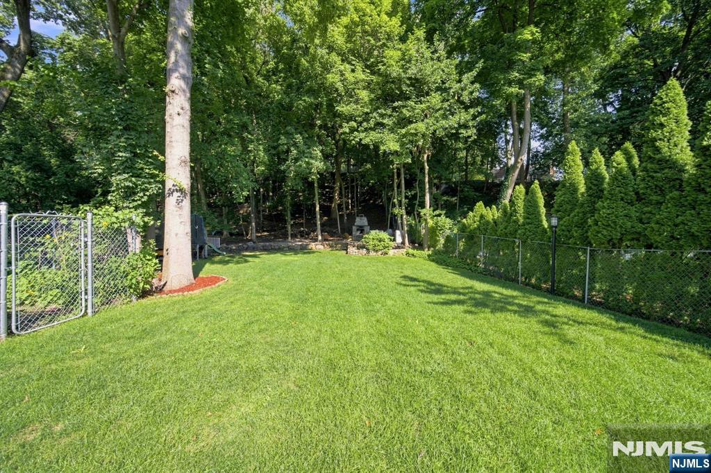 40 Dean Drive Property Photo 49