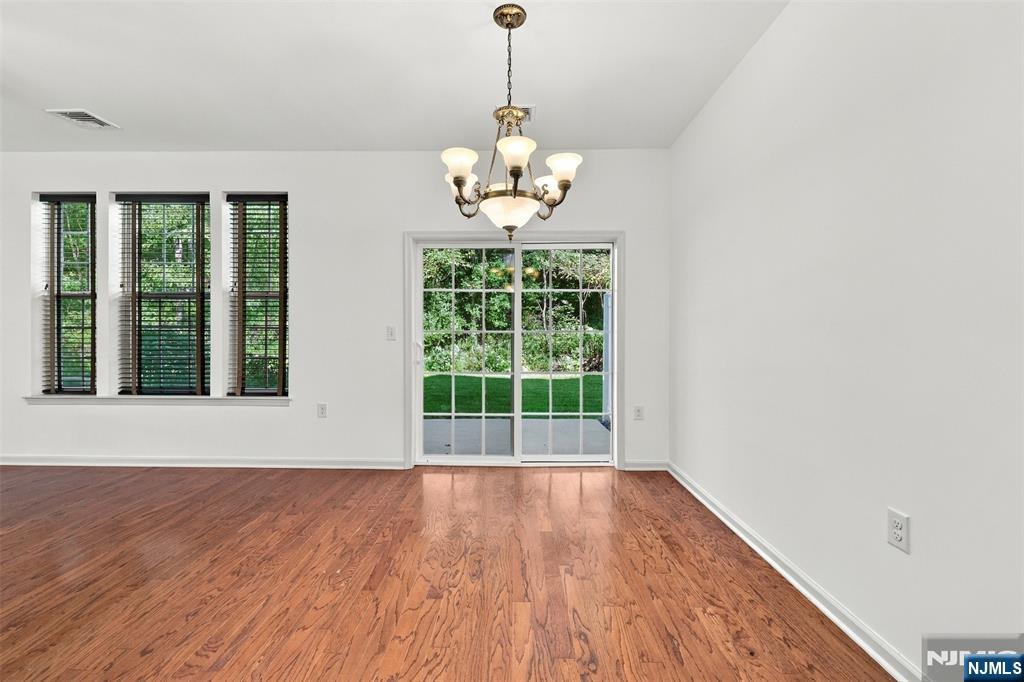 305 Waterview Court Property Photo 4