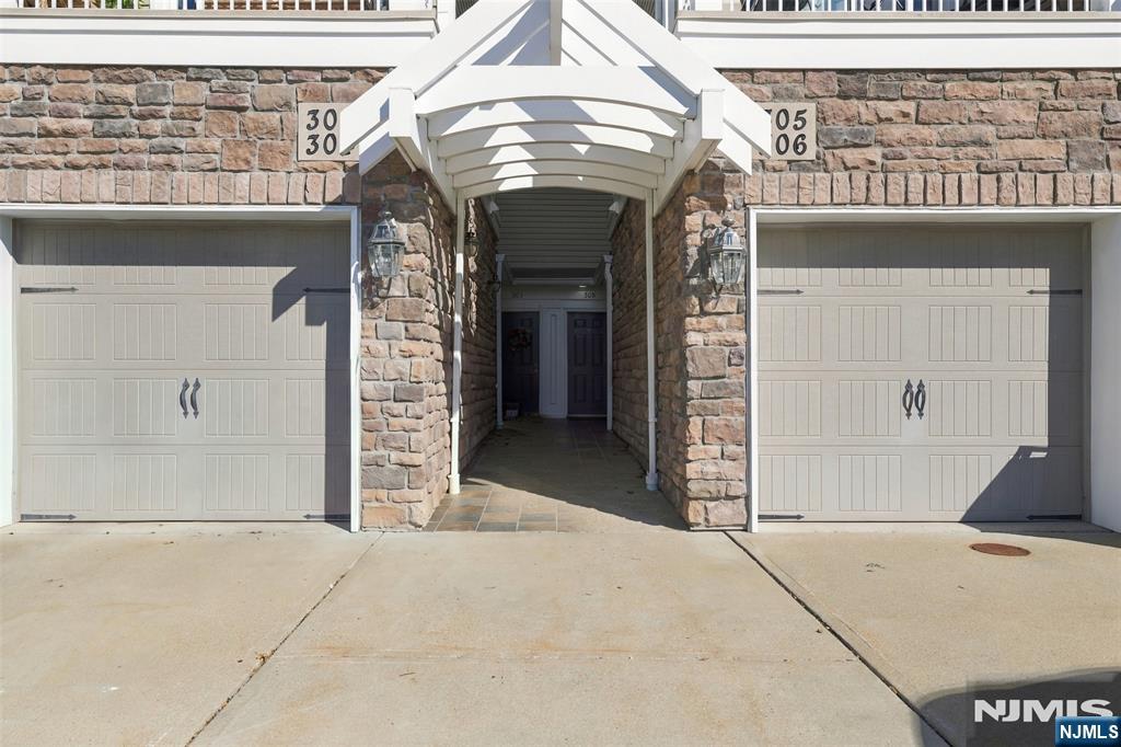 305 Waterview Court Property Photo 6