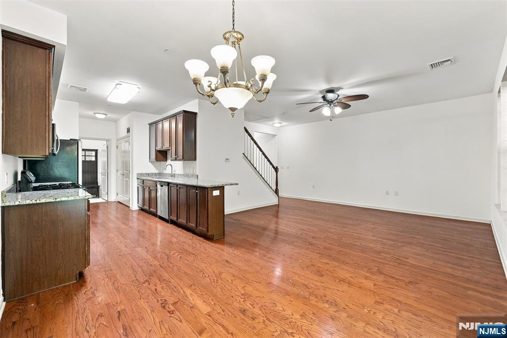 305 Waterview Court Property Photo 7