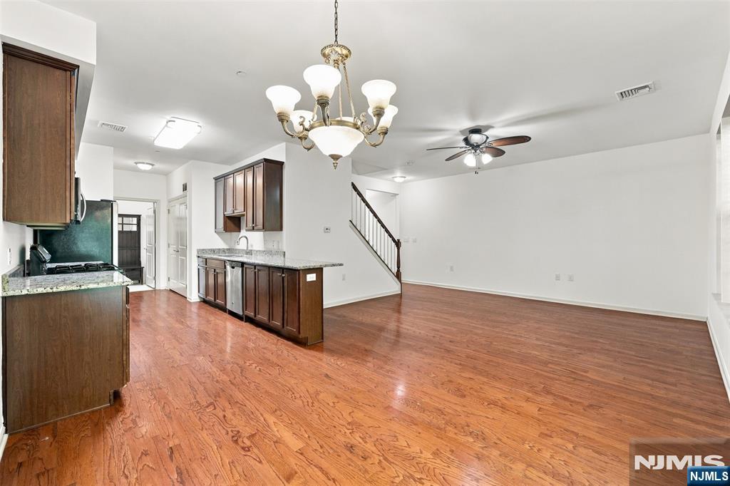 305 Waterview Court Property Photo 7