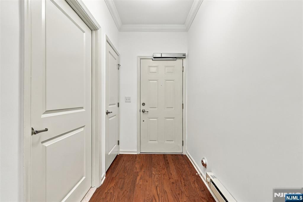 305 Waterview Court Property Photo 11