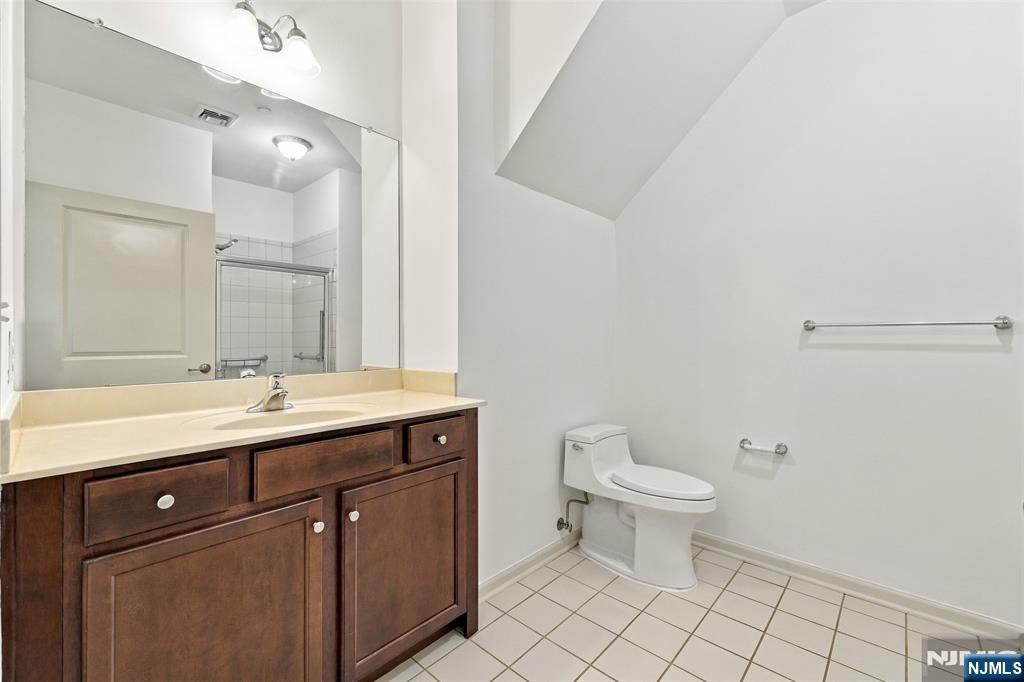 305 Waterview Court Property Photo 12