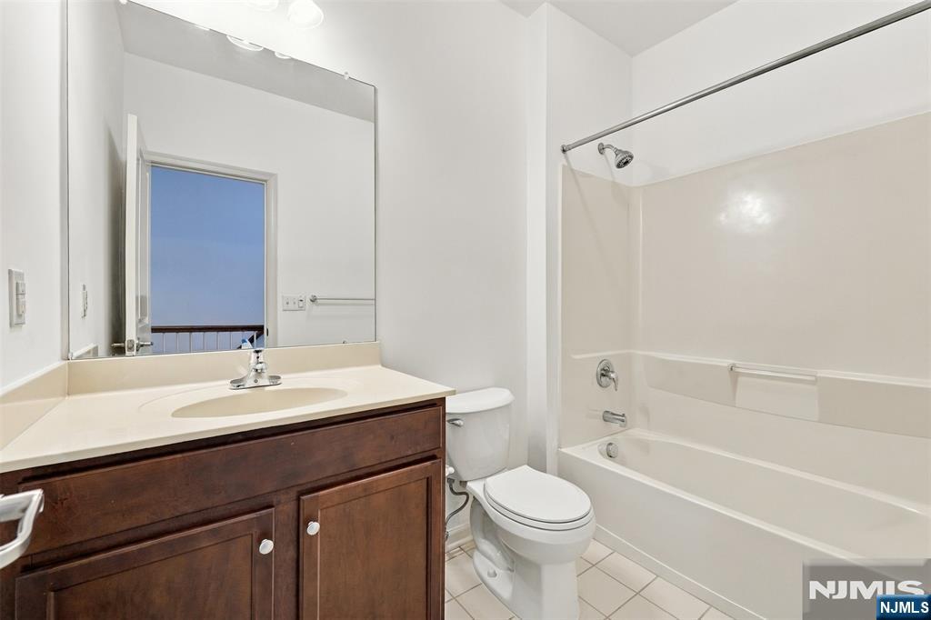 305 Waterview Court Property Photo 14