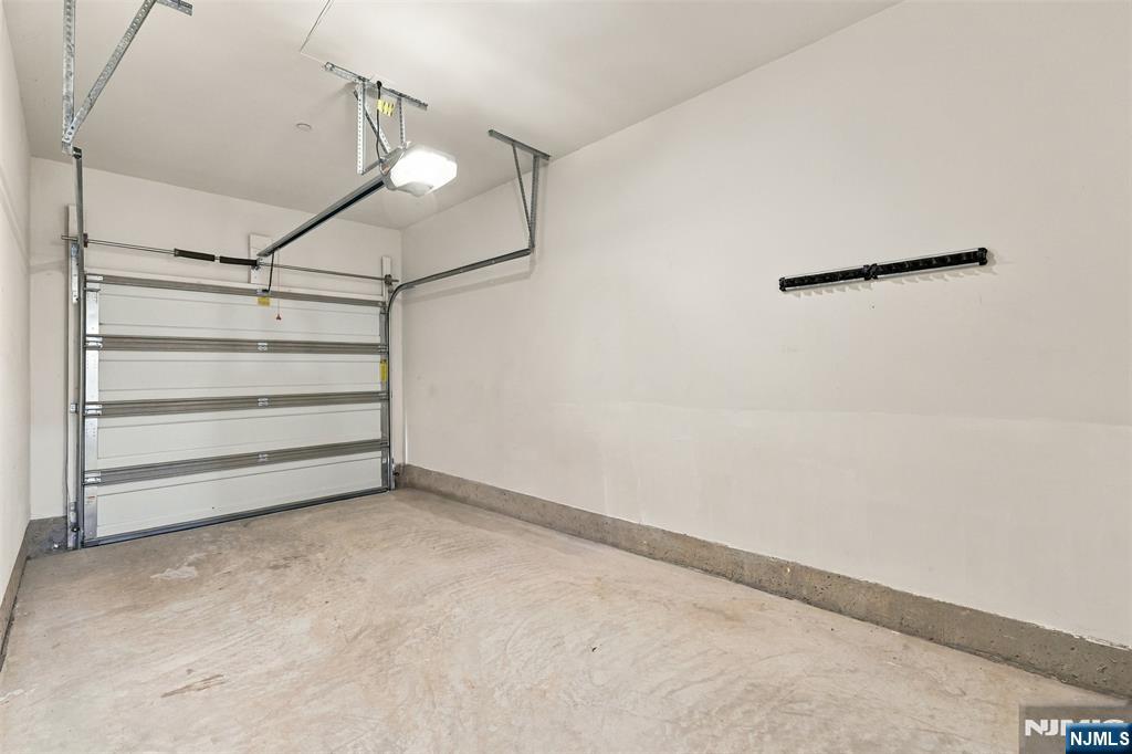 305 Waterview Court Property Photo 24