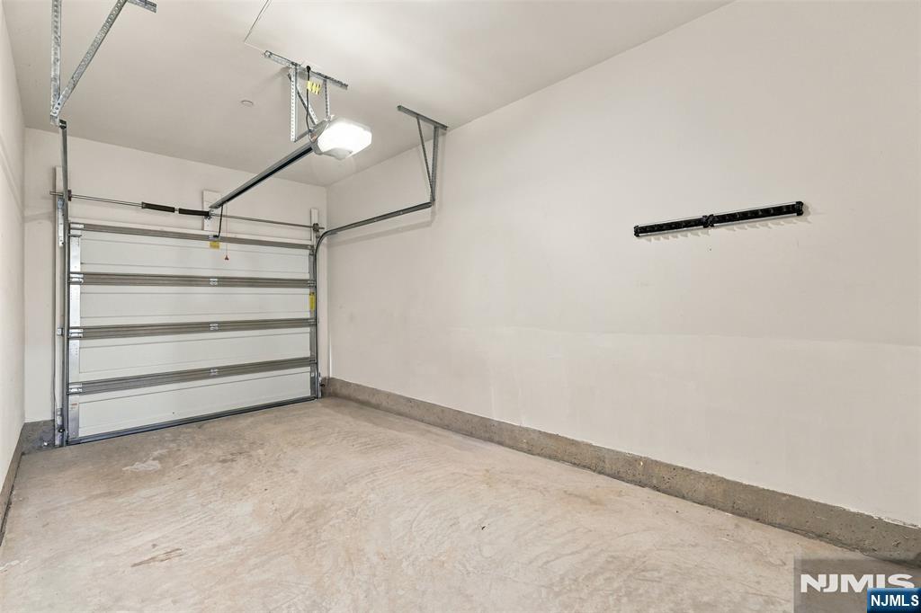 305 Waterview Court Property Photo 24