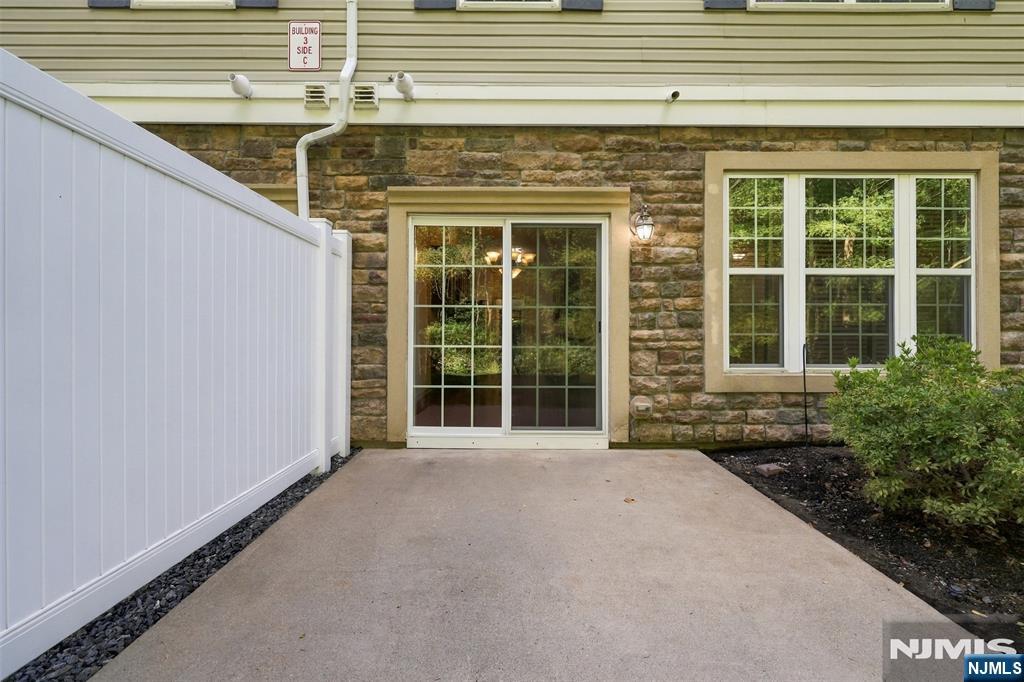 305 Waterview Court Property Photo 25