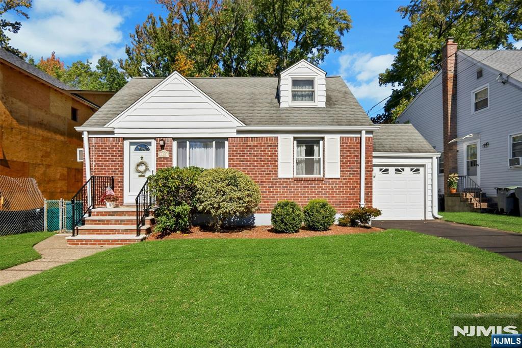 107 Dudley Drive Property Photo 2