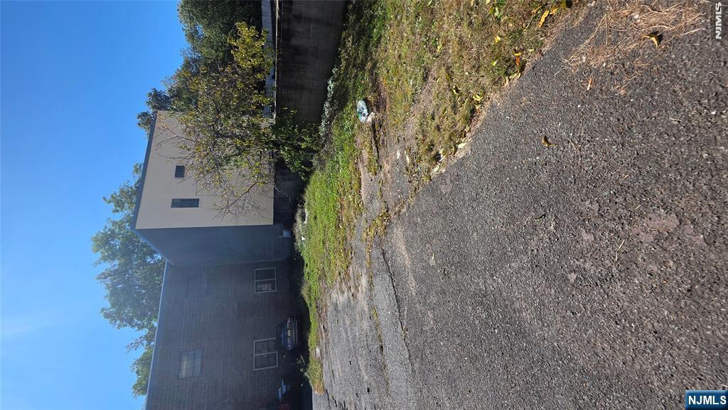 304 Westfield Avenue Property Photo 3