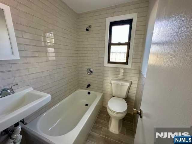 81 Grand Street 9 Property Photo 7
