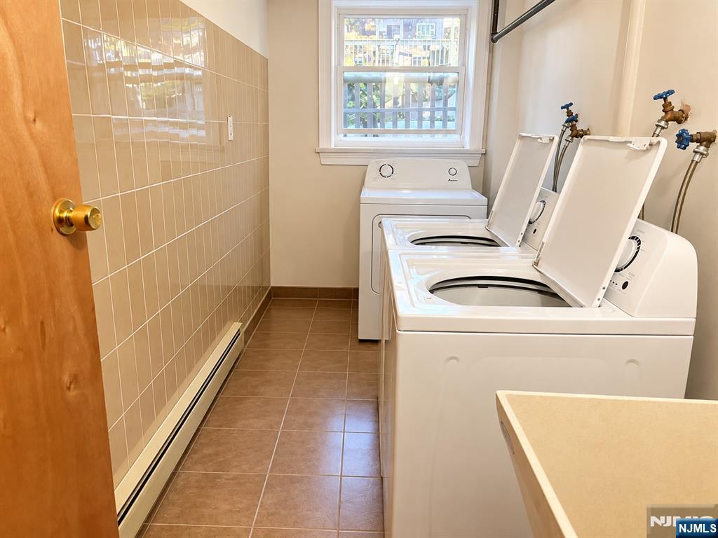 233 8th Street 1 Property Photo 20