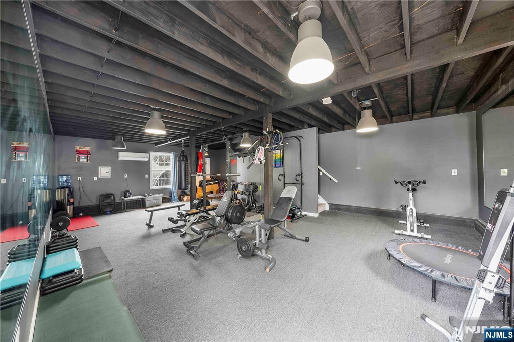 664 Teneyck Avenue Property Photo 17