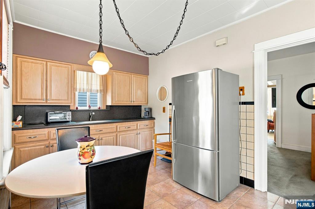 1512 80th Street Property Photo 4