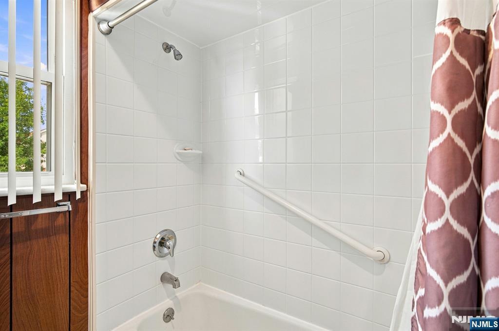 1512 80th Street Property Photo 12