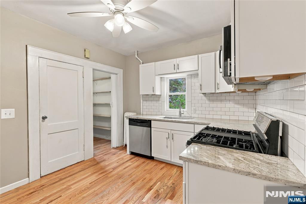 36 Bergen Avenue A Property Photo 6