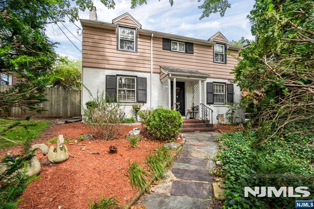 81 Grayson Place Property Photo 1