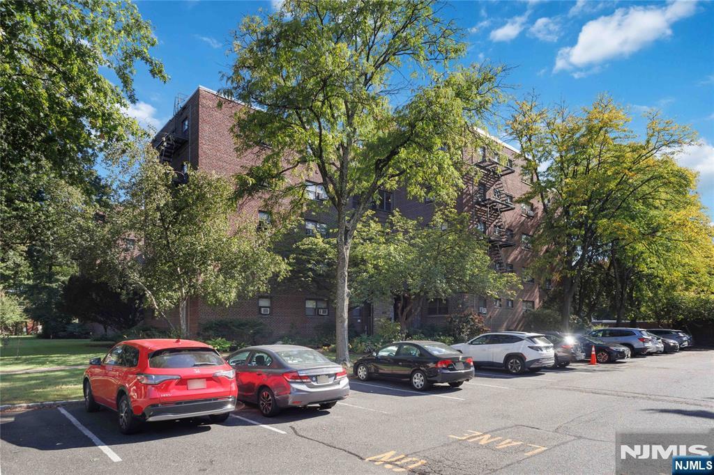 410 Fairview Avenue 4j Property Photo 20