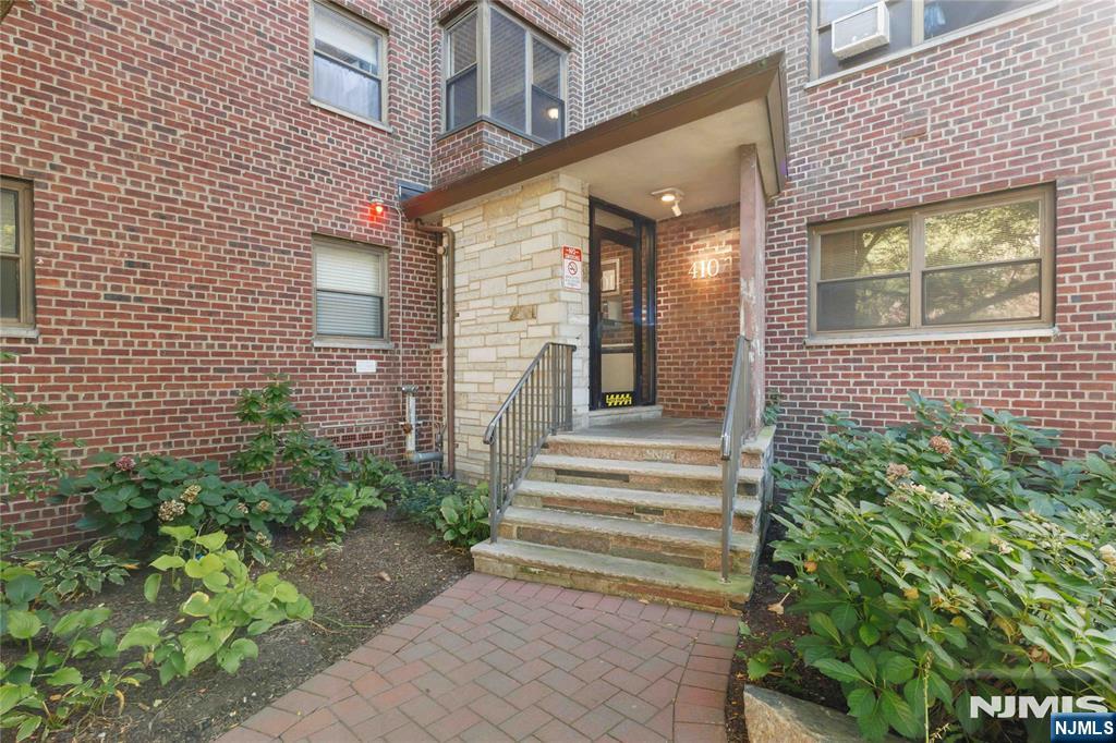 410 Fairview Avenue 4j Property Photo 25