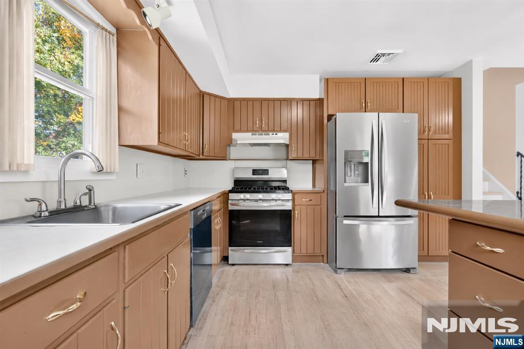 280 Whippany Road Property Photo 6