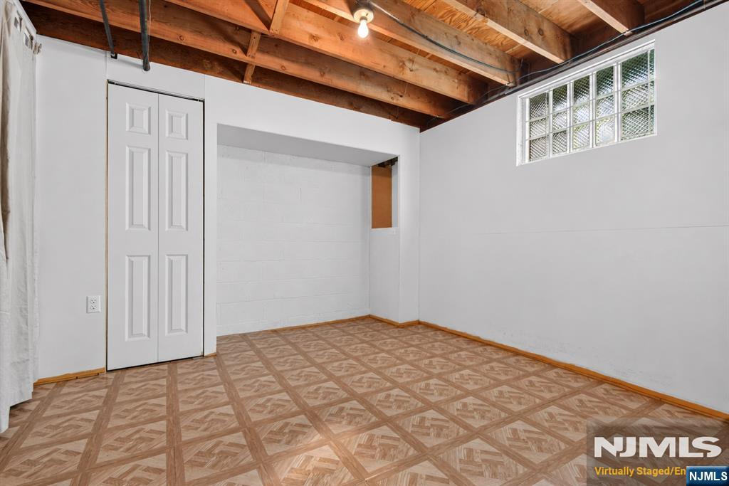280 Whippany Road Property Photo 24