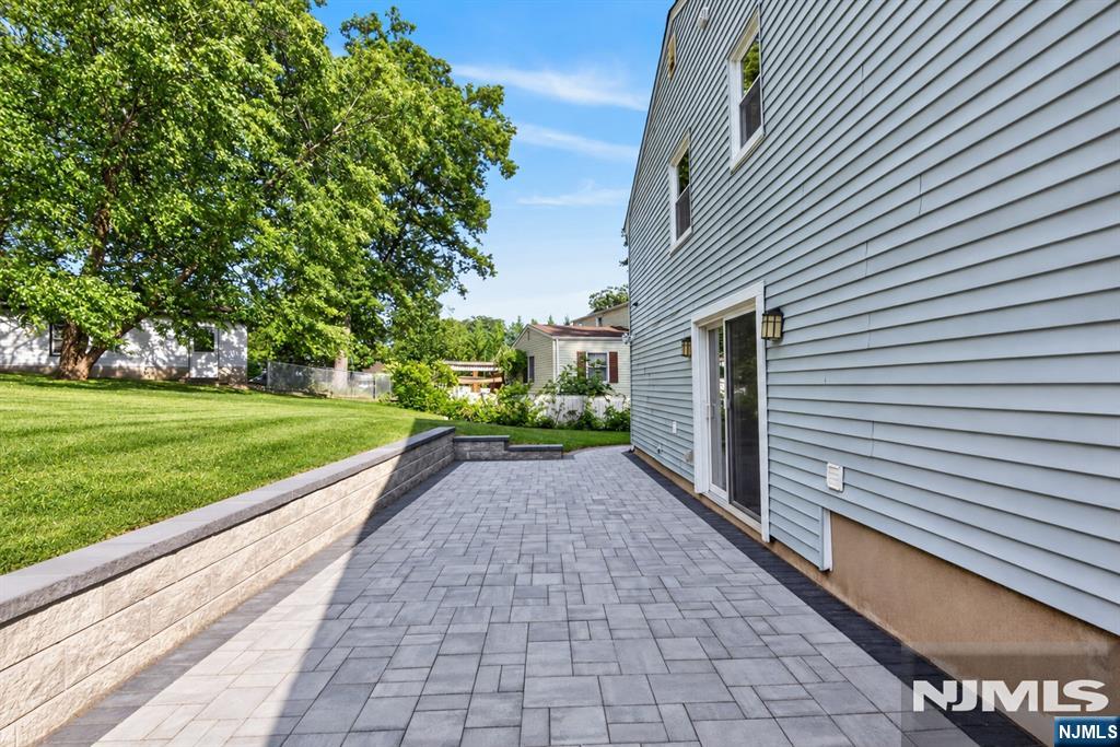280 Whippany Road Property Photo 27
