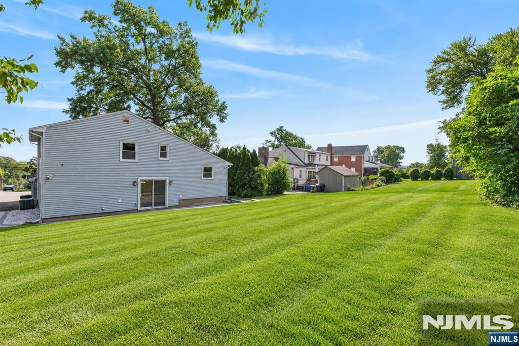 280 Whippany Road Property Photo 30