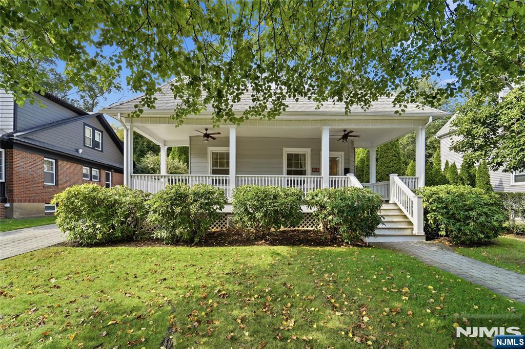 38 Forest Avenue Property Photo 3