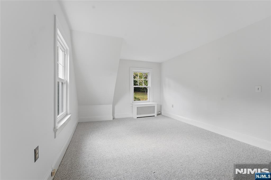 38 Forest Avenue Property Photo 35