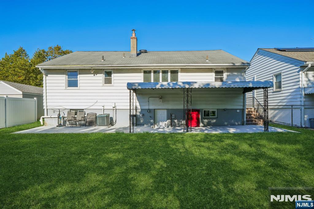 696 1st Street Property Photo 34