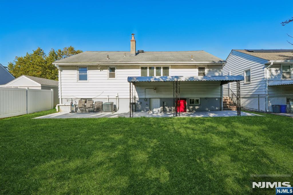 696 1st Street Property Photo 35