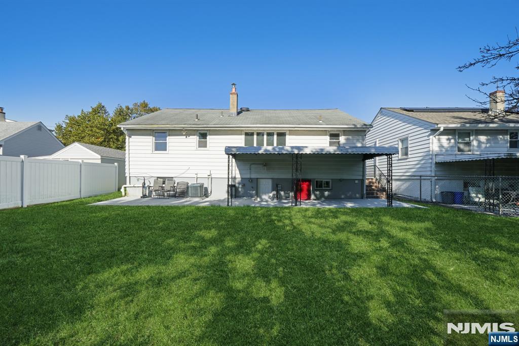 696 1st Street Property Photo 36