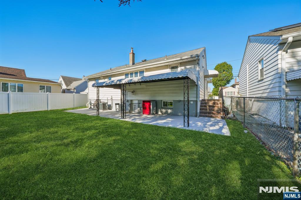 696 1st Street Property Photo 38