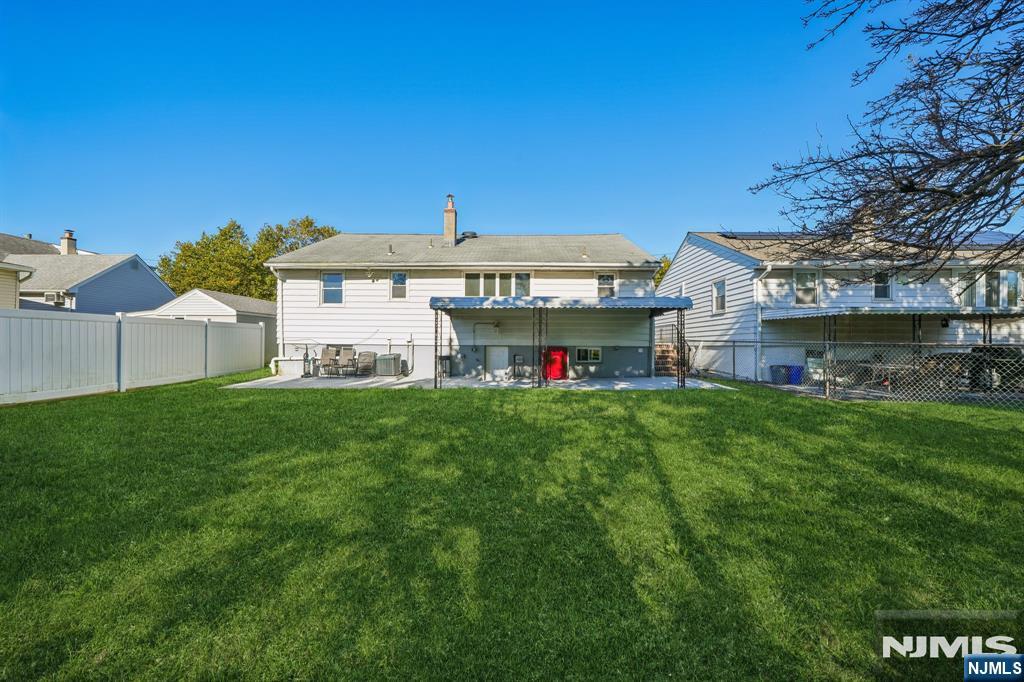 696 1st Street Property Photo 40