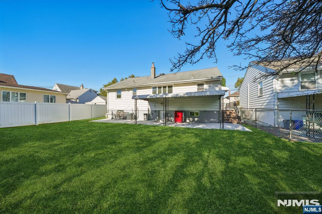 696 1st Street Property Photo 41