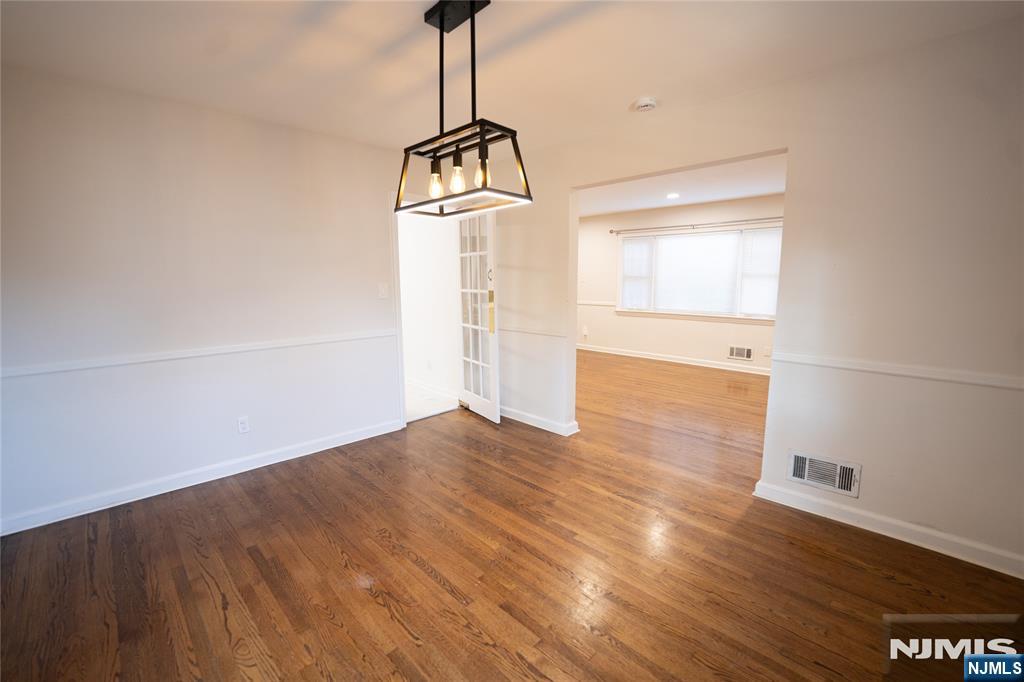 225 Hillside Avenue Property Photo 6