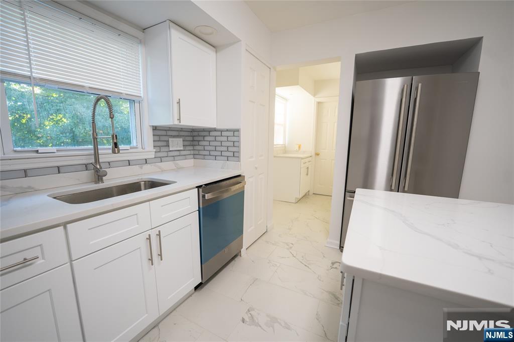 225 Hillside Avenue Property Photo 9